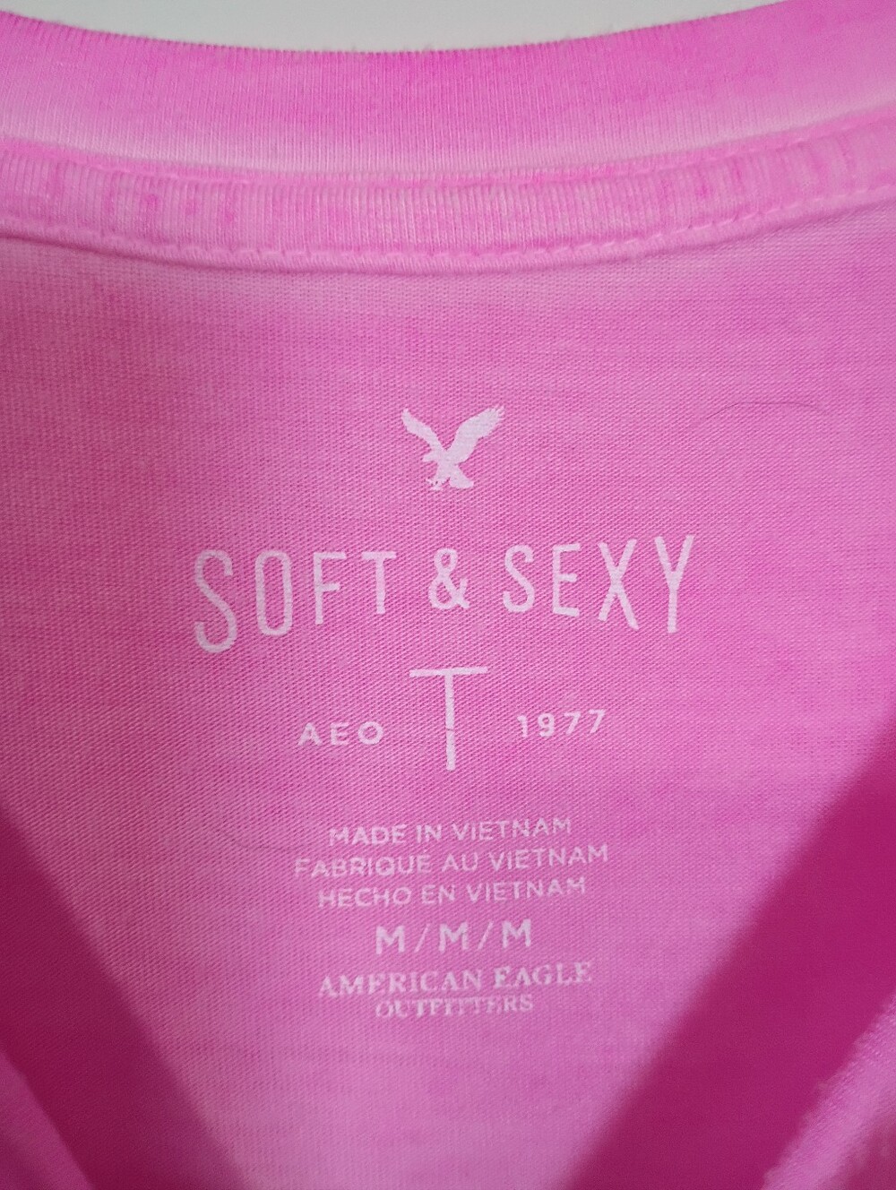 American Eagle Neon Pink 3/4 Sleeve Scoop Neck Top - Picture 5 of 6